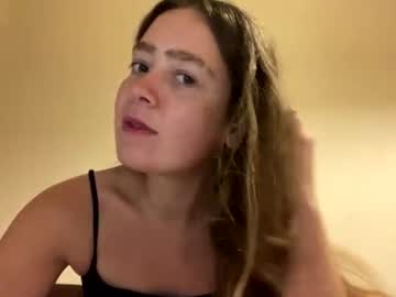 chloe lovesit
