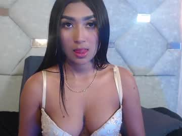 mia hoot01